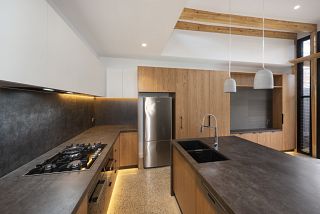 Glenlyon Rd 08-Photo.jpg